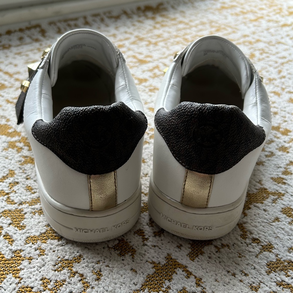 Michael Kors Kenna Sneaker - Picture 5 of 9
